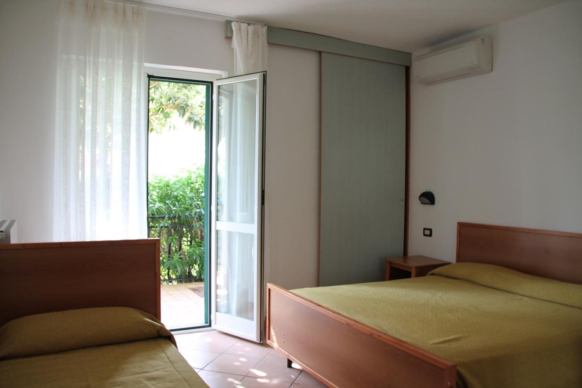 Residence Oleandro 皮特拉利古 客房 照片