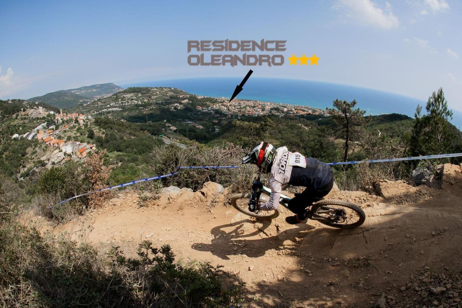 Residence Oleandro 皮特拉利古 外观 照片